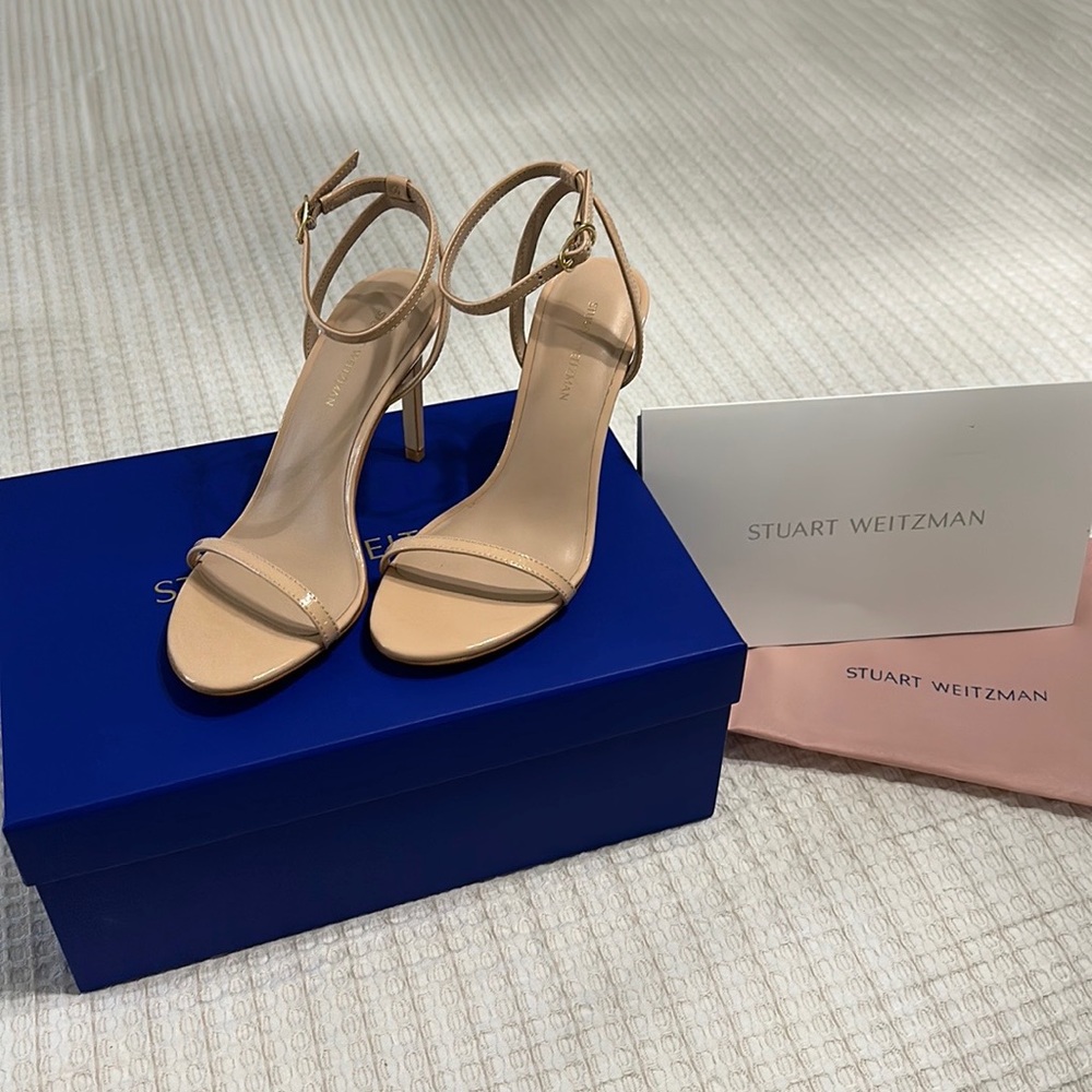 Stuart Weitzman Beige Sandal